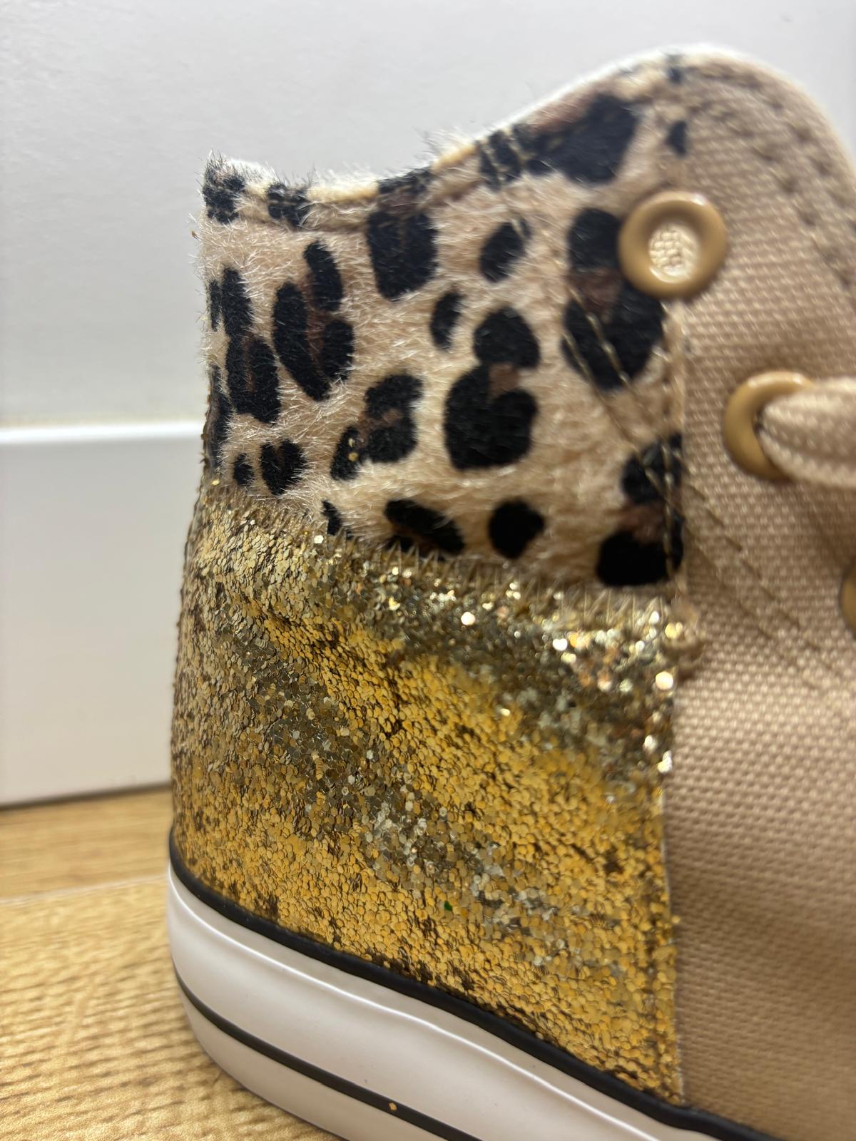 Zapatilla Cover